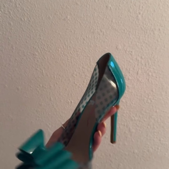 Betsey Johnson Teal Checkered Heels - Picture 4 of 4